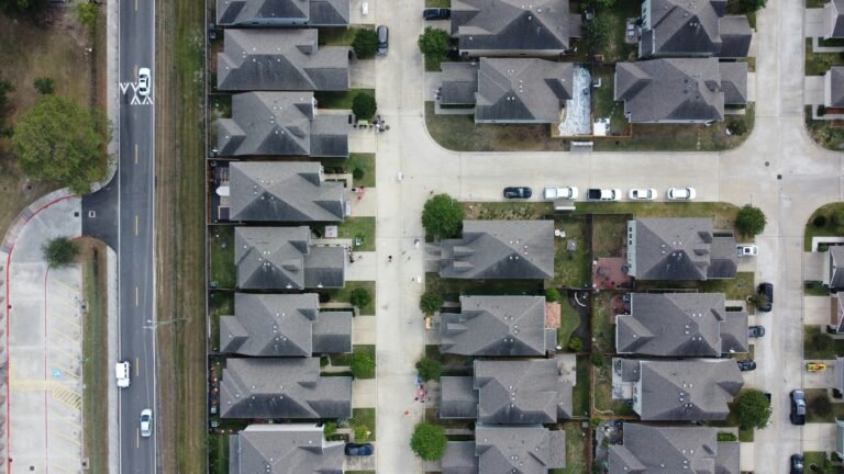 Navigating Houston Real Estate with an Expert Agent